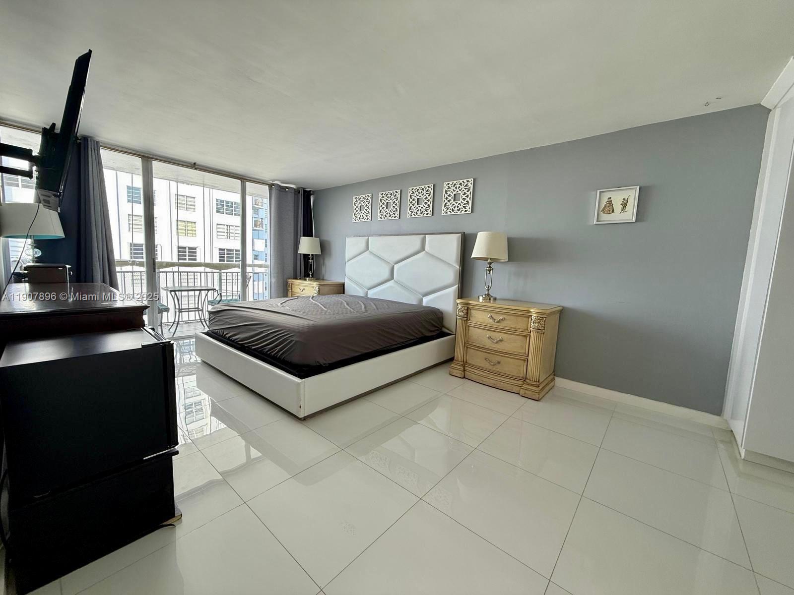 DEL PRADO MARINA - Residential