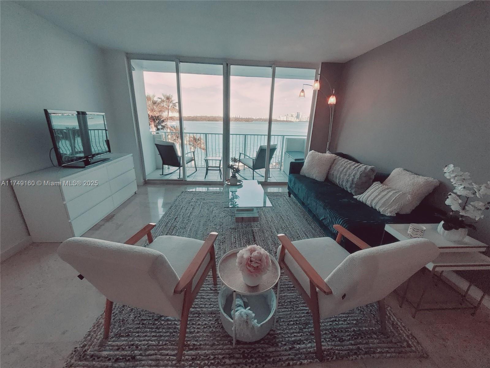 ISLAND POINTE CONDO - Residential Lease