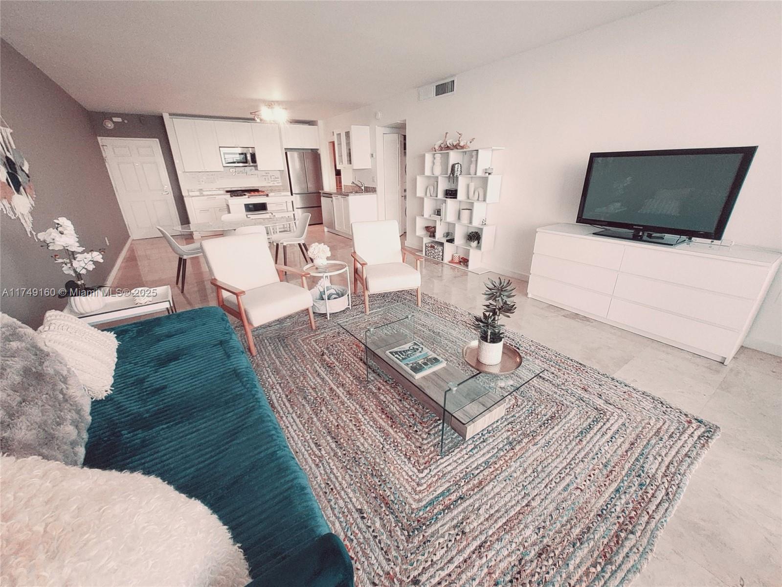 ISLAND POINTE CONDO - Residential Lease