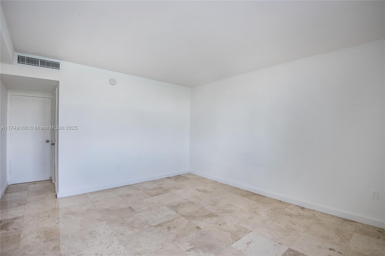 ISLAND POINTE CONDO - Residential Lease