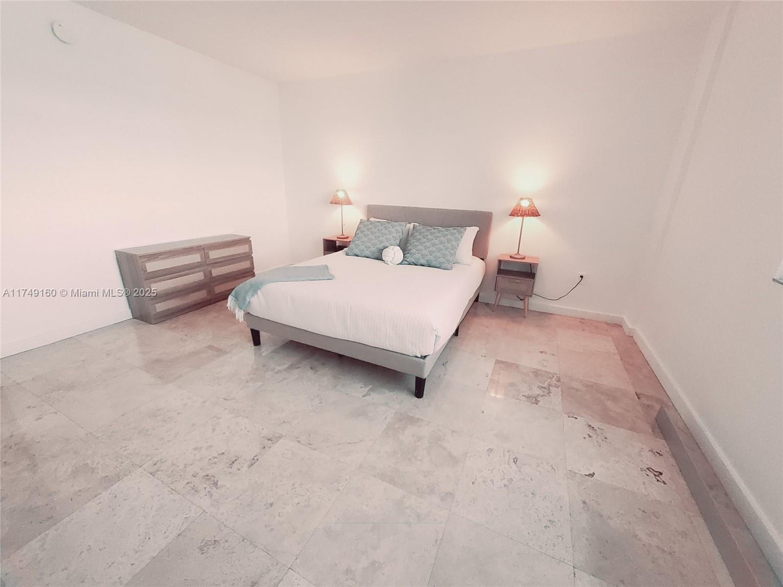 ISLAND POINTE CONDO - Residential Lease