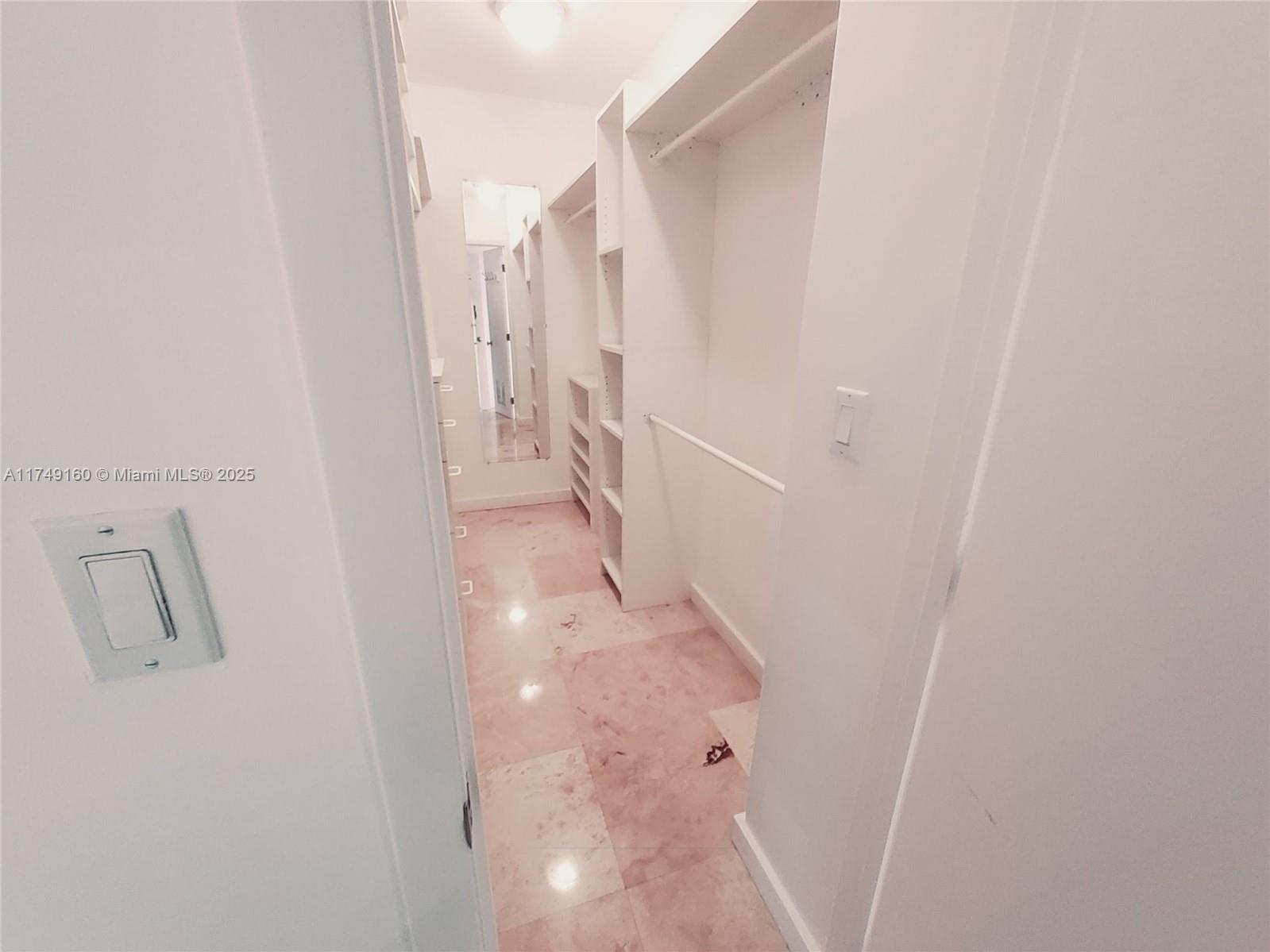 ISLAND POINTE CONDO - Residential Lease