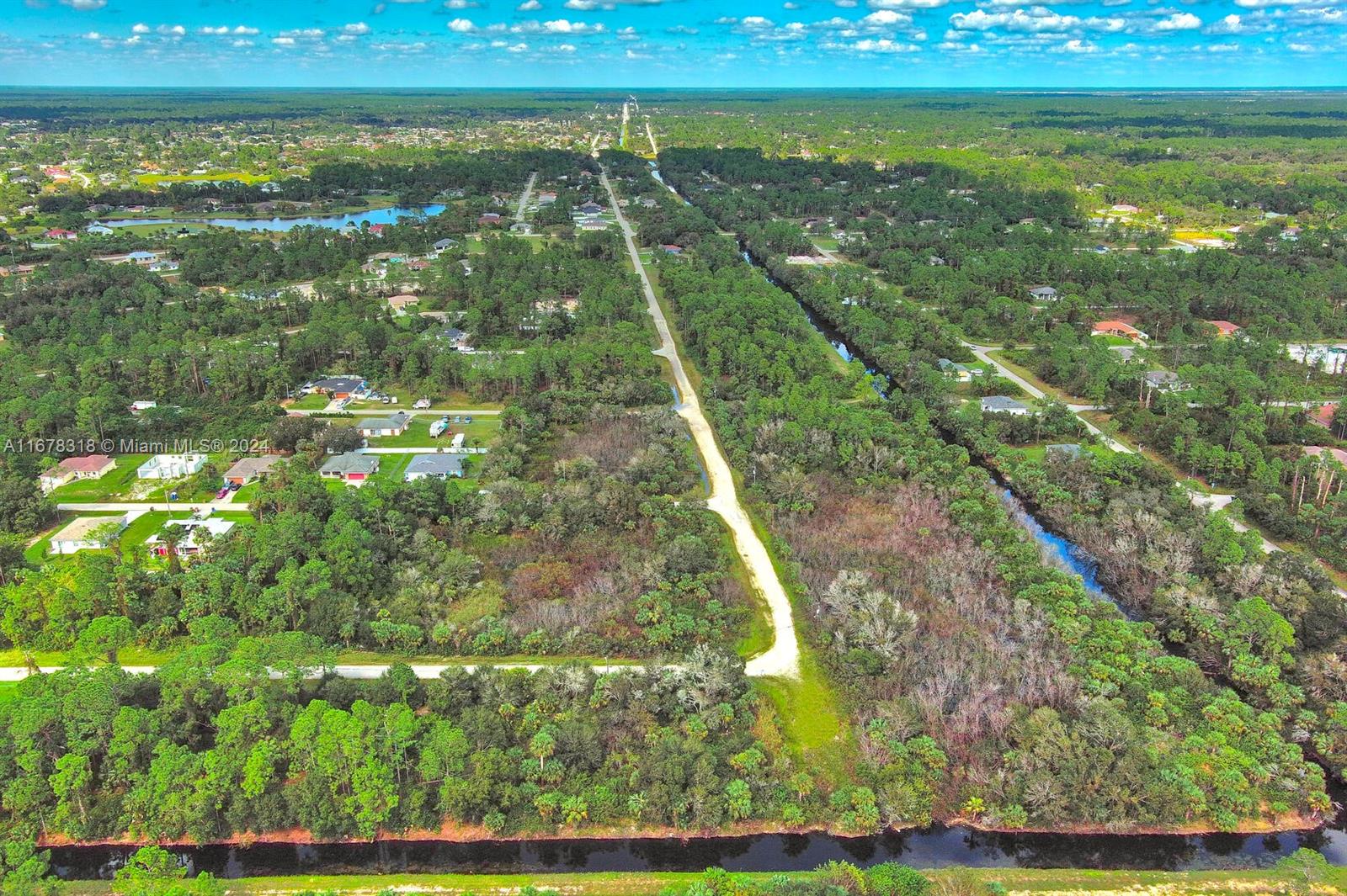 LEHIGH ACRES - Land