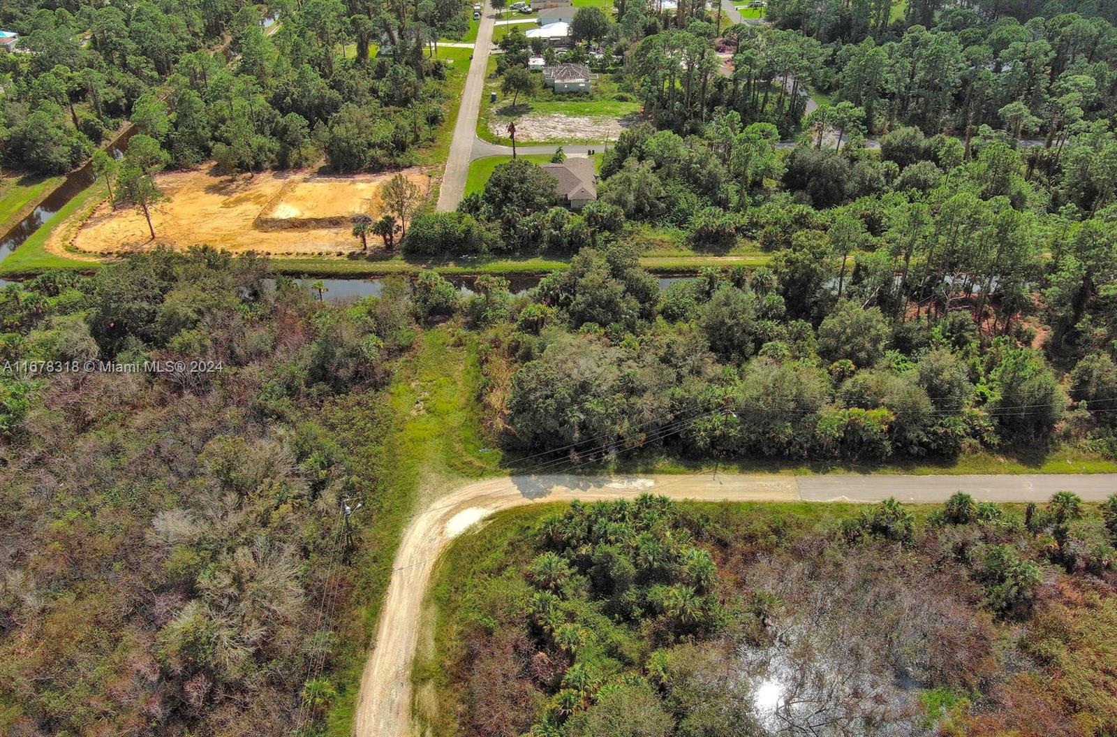 LEHIGH ACRES - Land