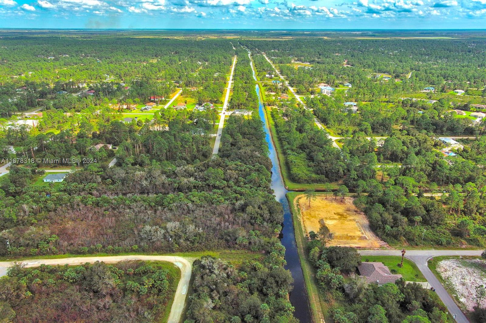 LEHIGH ACRES - Land