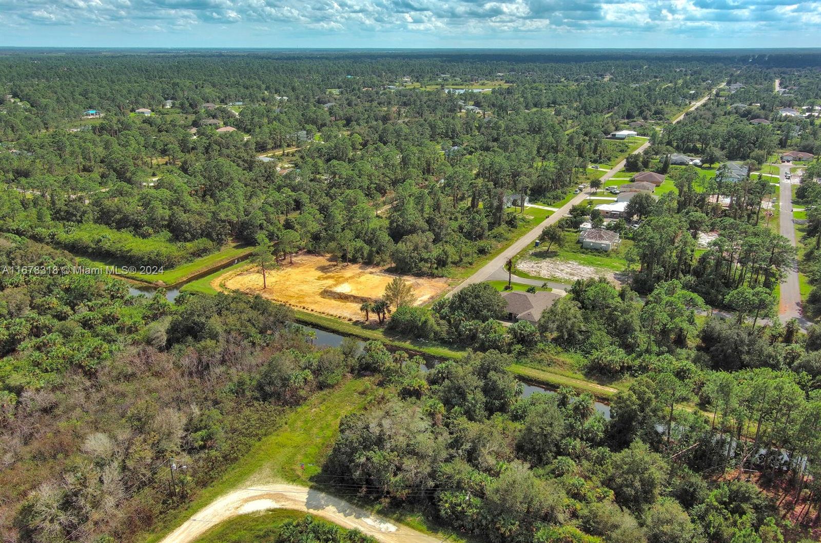 LEHIGH ACRES - Land