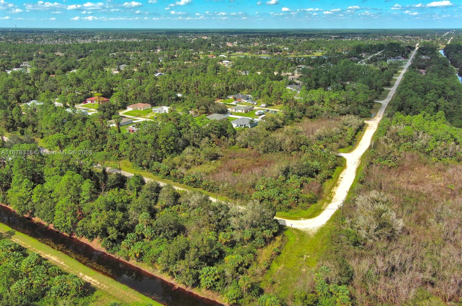 LEHIGH ACRES - Land