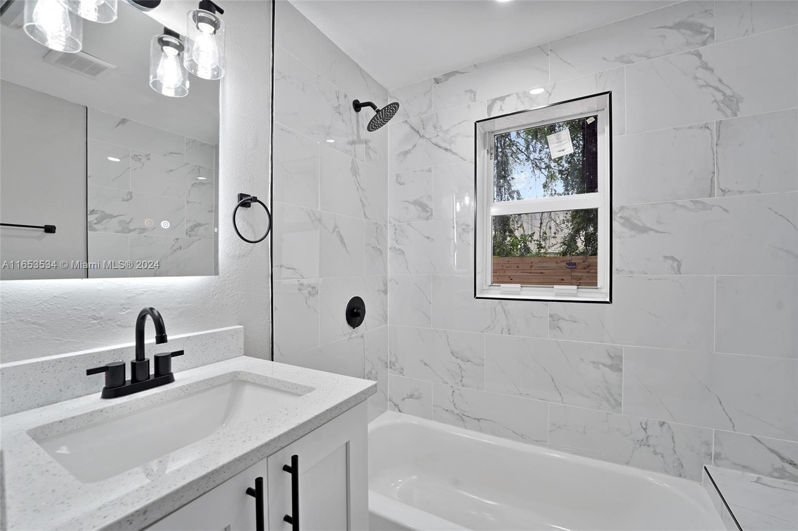 BUENA VISTA GARDENS - Residential Lease