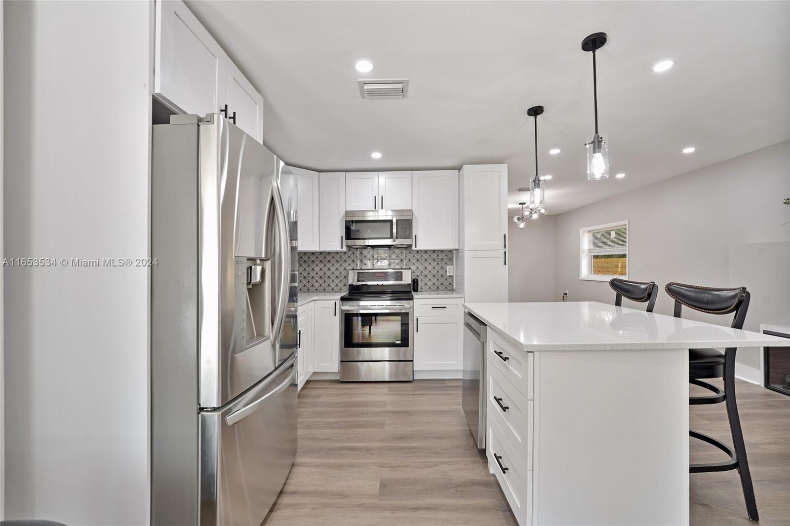 BUENA VISTA GARDENS - Residential Lease