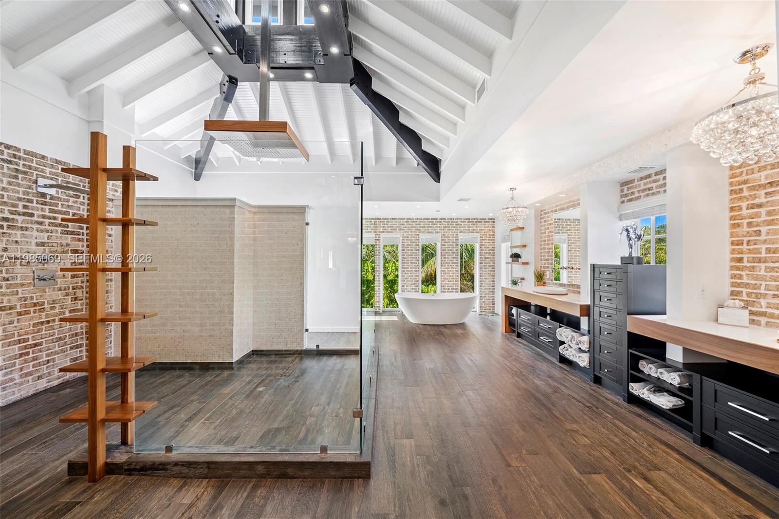 MARTIN BROS LUDLAM ACRES - Residential