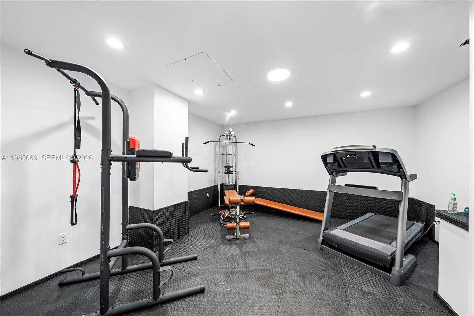 MARTIN BROS LUDLAM ACRES - Residential