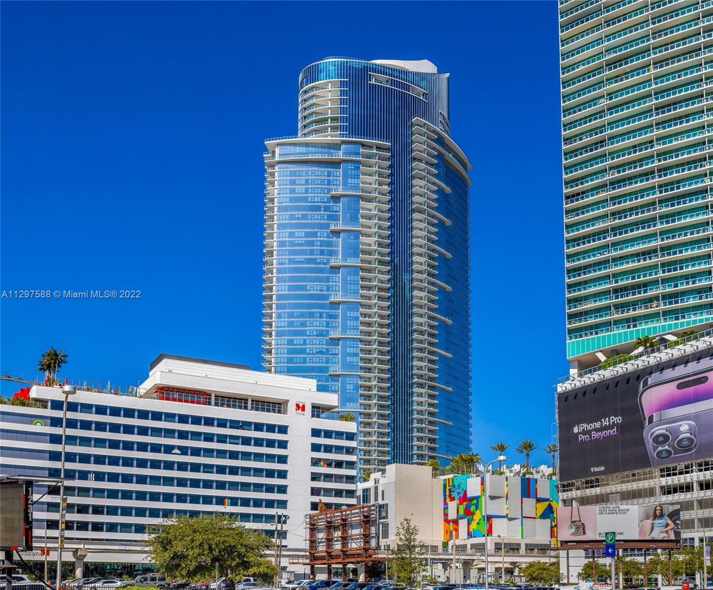 PARAMOUNT MIAMI WORLDCENT - Residential Lease