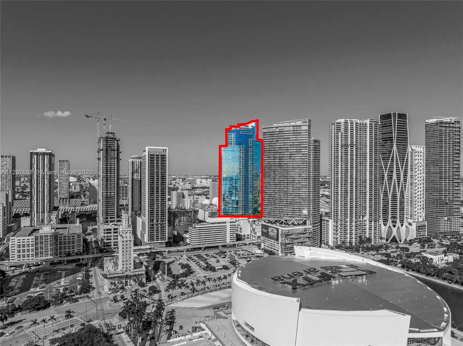 PARAMOUNT MIAMI WORLDCENT - Residential Lease