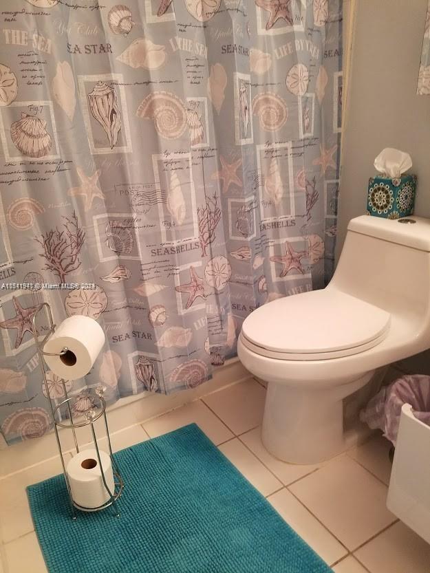THE AVENTURA BEACH CLUB C - Residential