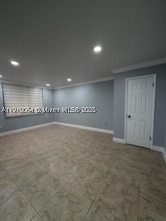 CAMBRIDGE CONDO - Residential