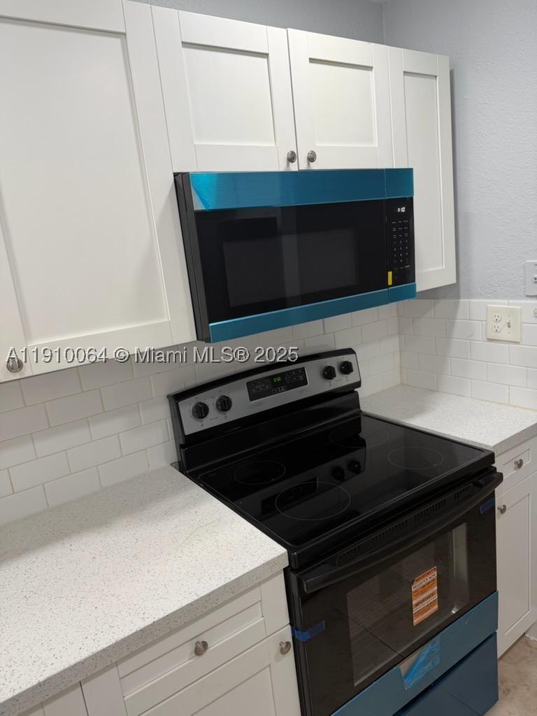CAMBRIDGE CONDO - Residential