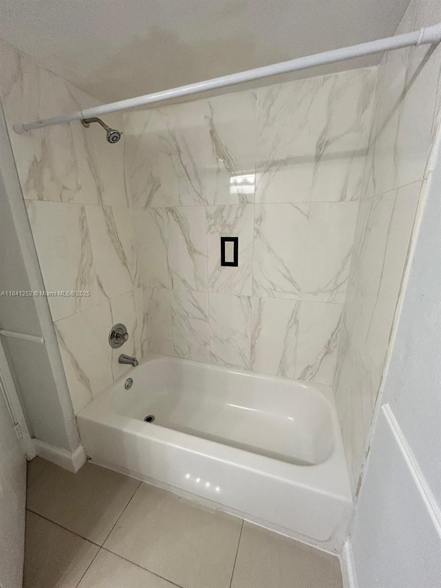 CRESCENT COVE CONDO - Residential Lease