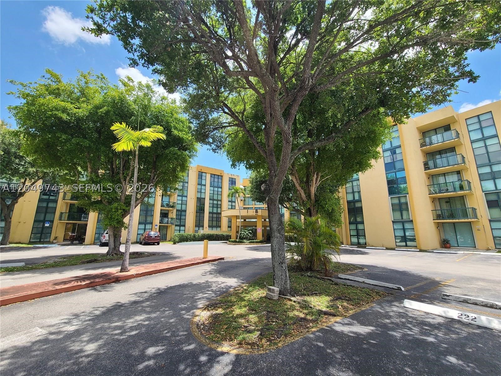 INTERNATIONAL PARK CONDO - Residential Lease