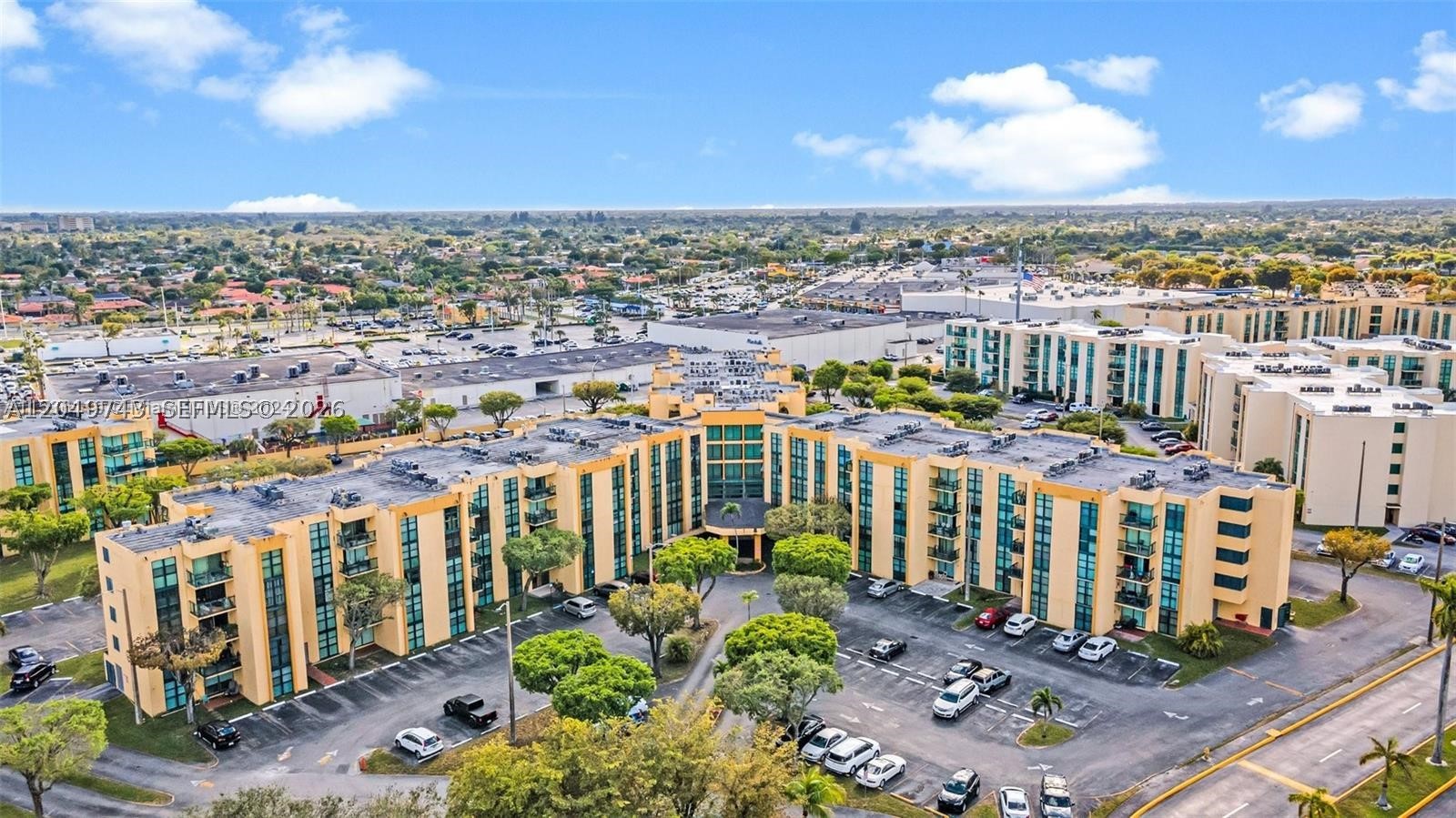 INTERNATIONAL PARK CONDO - Residential Lease