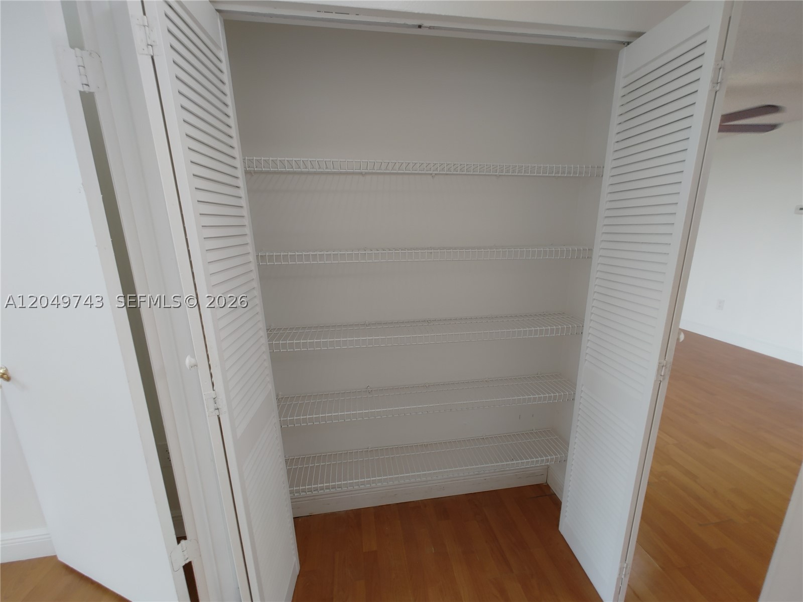 INTERNATIONAL PARK CONDO - Residential Lease