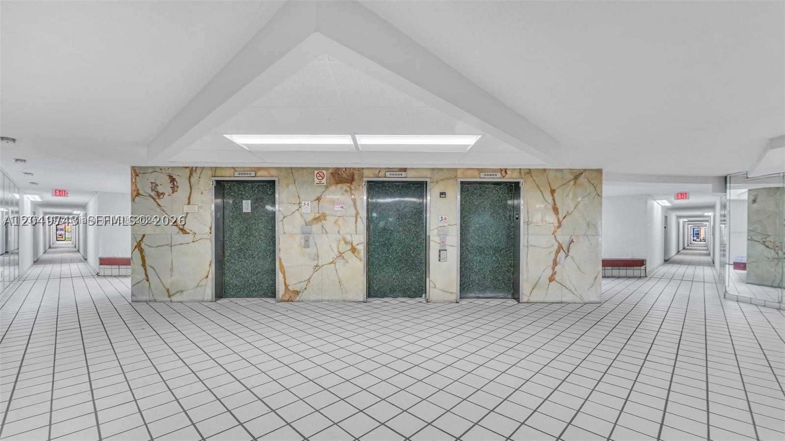 INTERNATIONAL PARK CONDO - Residential Lease