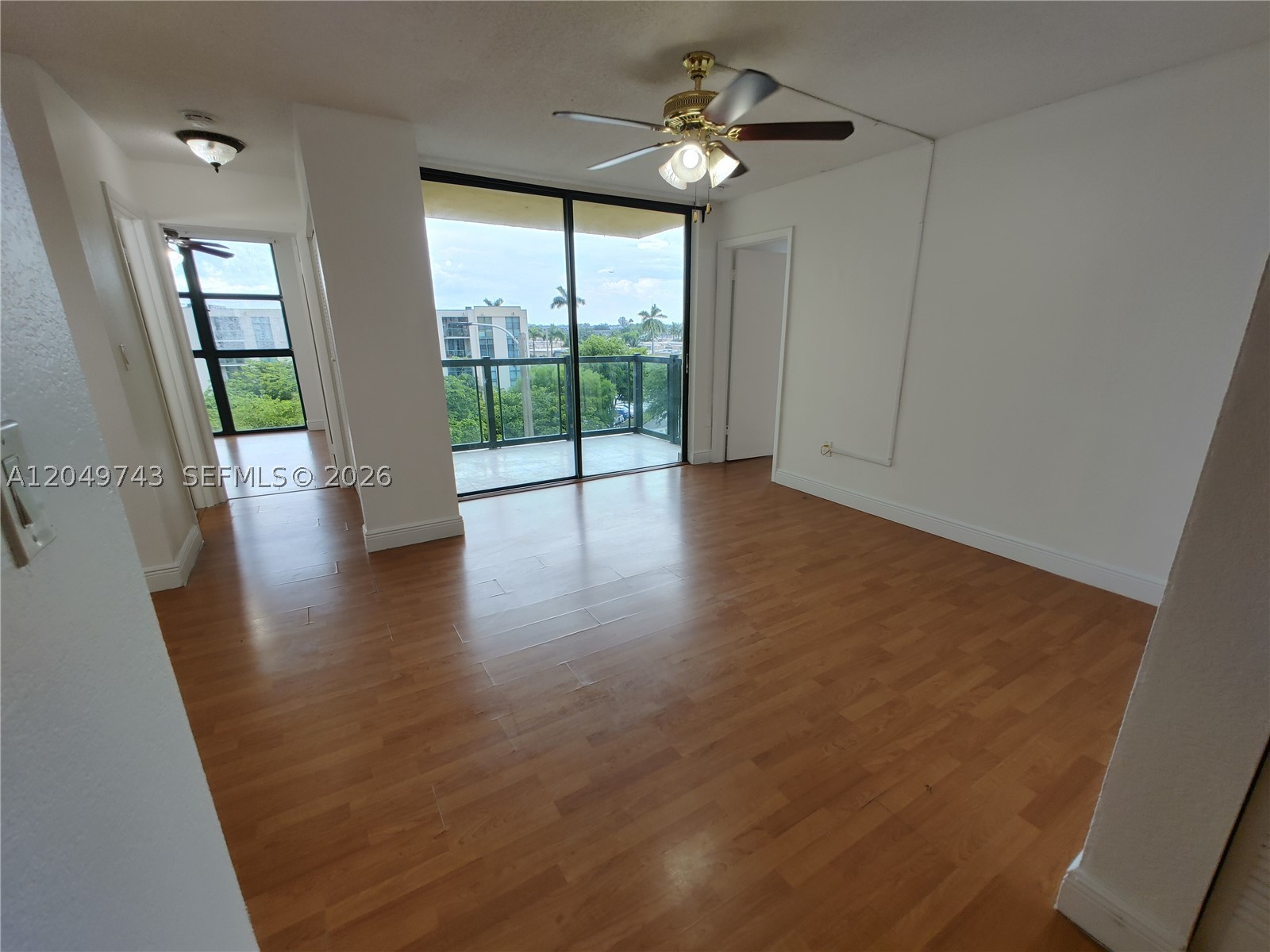 INTERNATIONAL PARK CONDO - Residential Lease