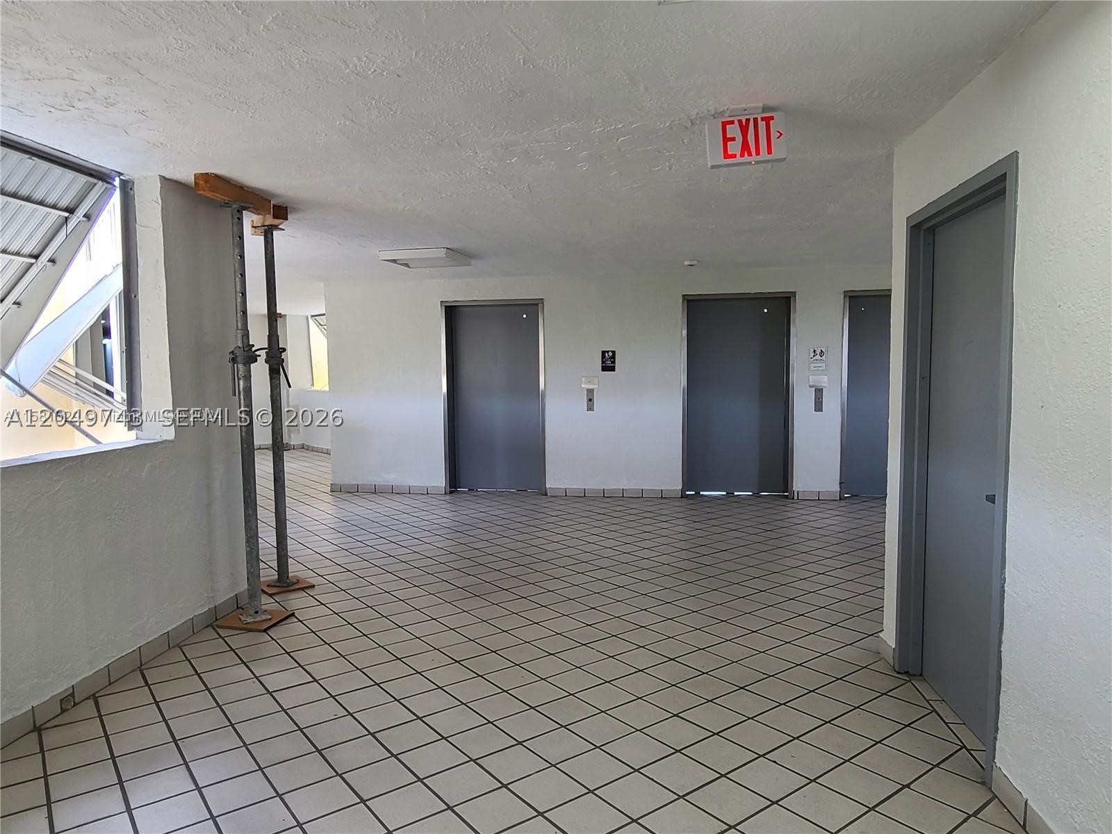 INTERNATIONAL PARK CONDO - Residential Lease