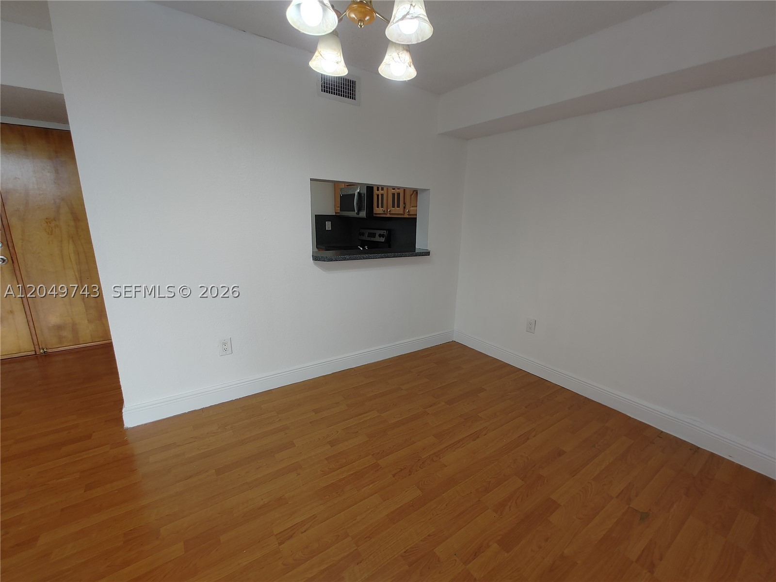 INTERNATIONAL PARK CONDO - Residential Lease