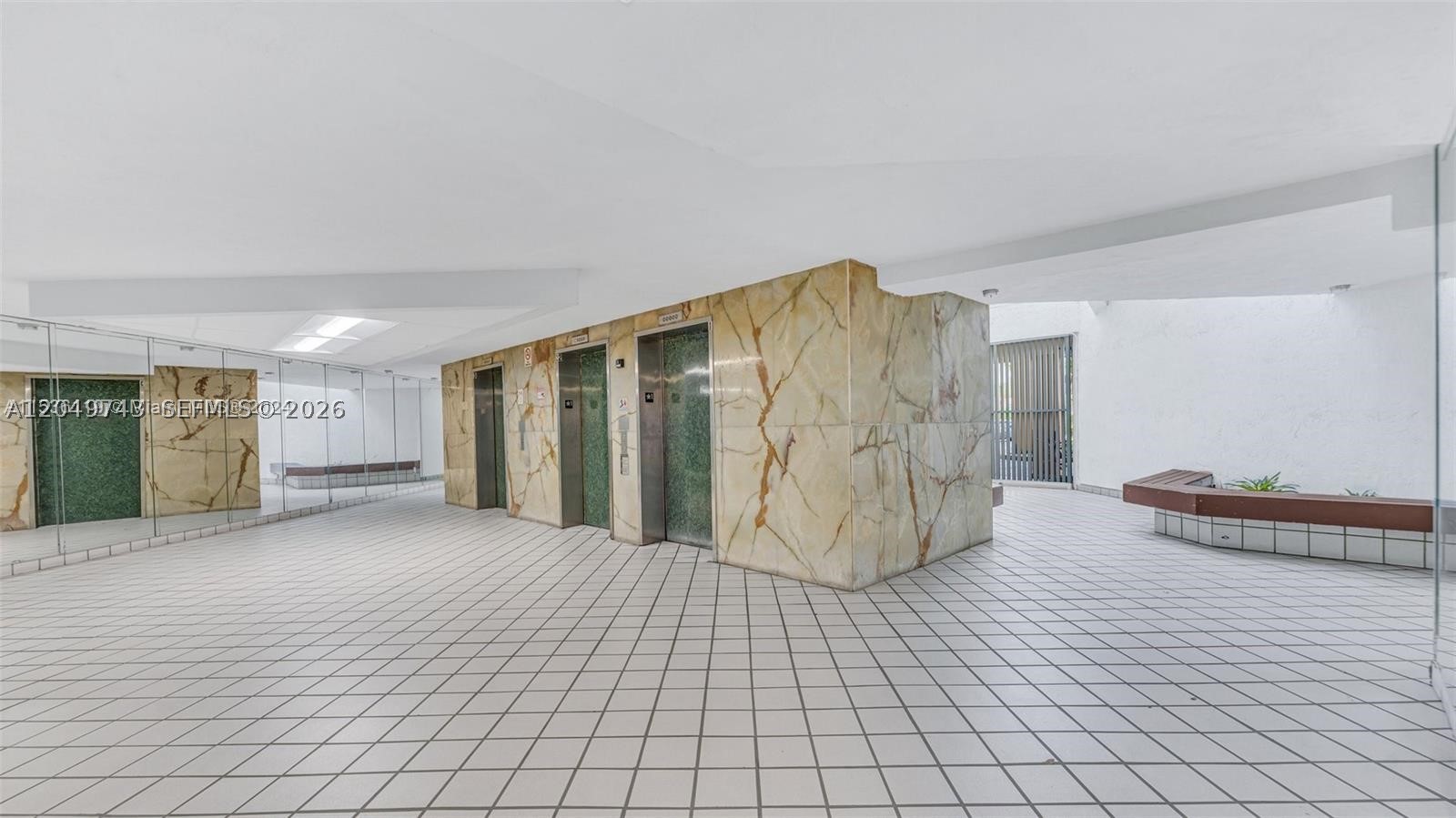 INTERNATIONAL PARK CONDO - Residential Lease