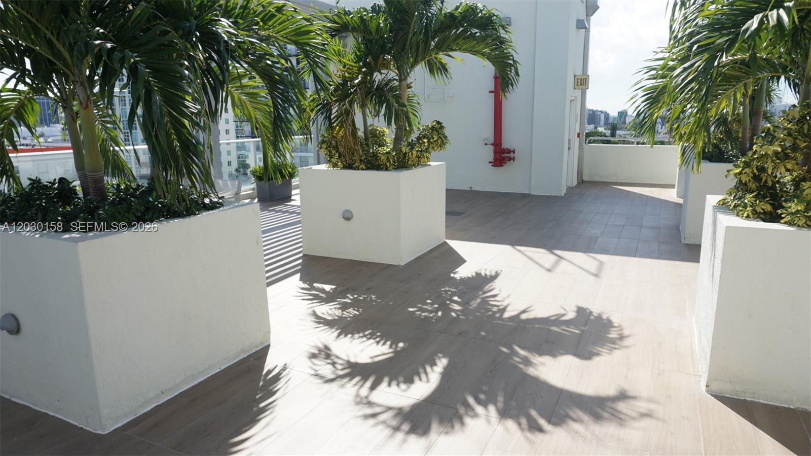 26 EDGEWATER CONDO - Residential Lease