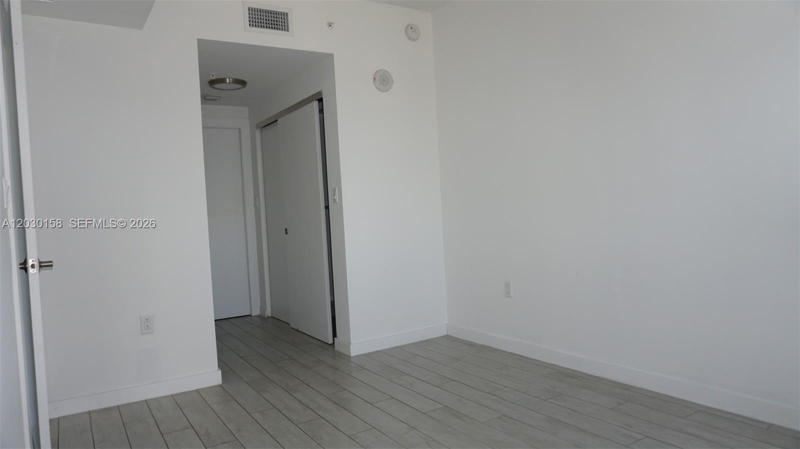 26 EDGEWATER CONDO - Residential Lease