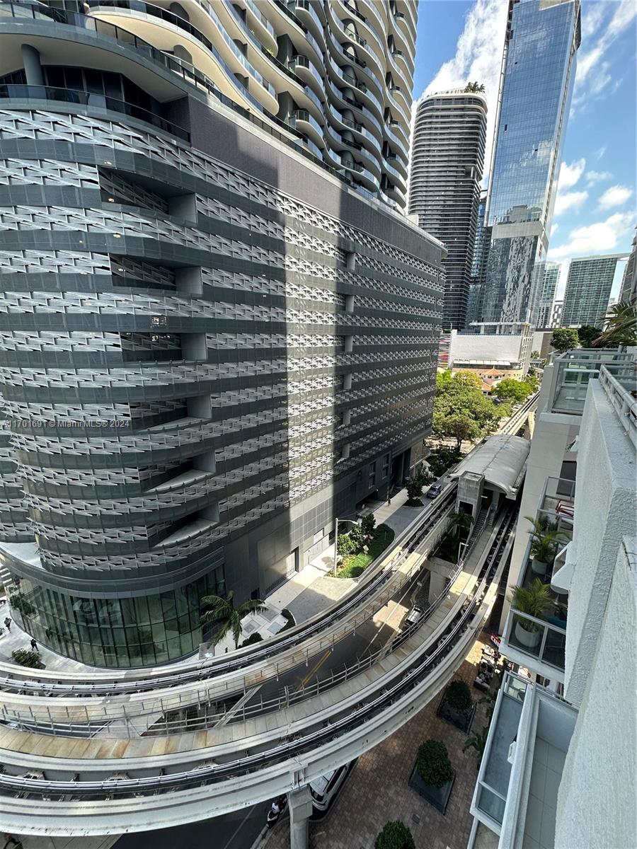 1060 BRICKELL CONDO - Residential Lease