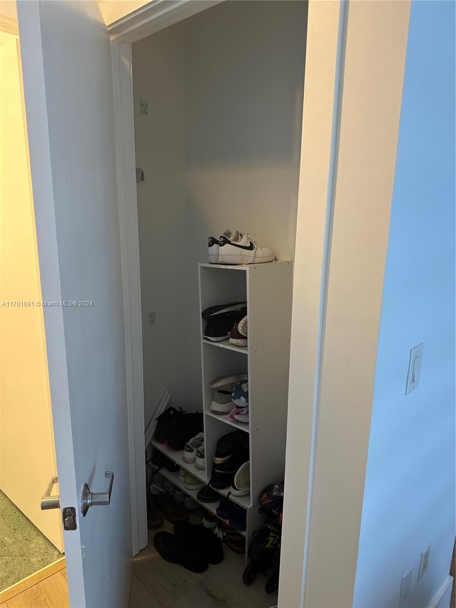 1060 BRICKELL CONDO - Residential Lease