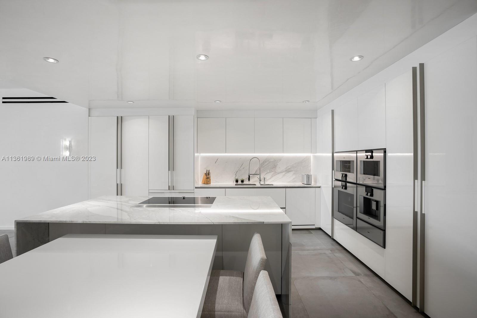 OCEANA BAL HARBOUR CONDO - Residential