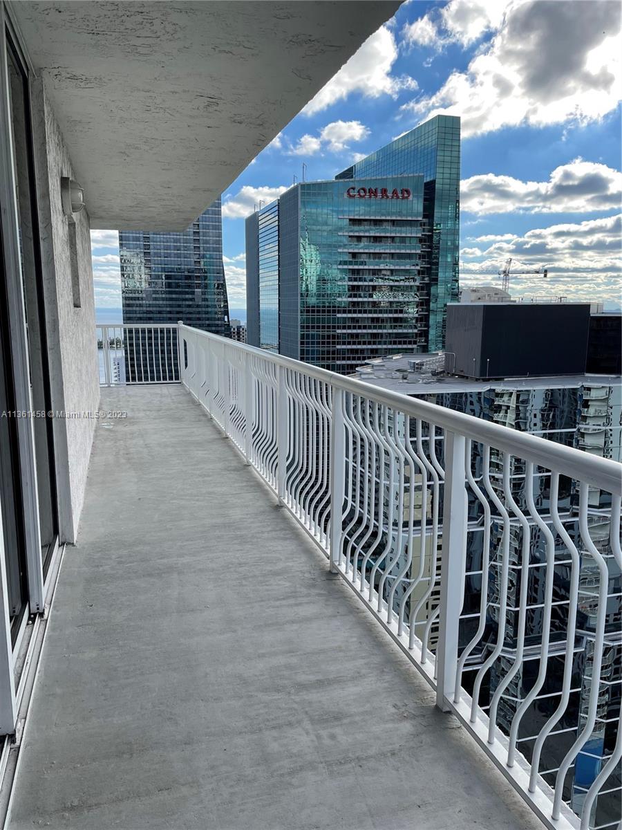 THE CLUB AT BRICKELL BAY - Residential