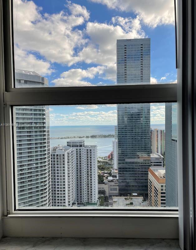 THE CLUB AT BRICKELL BAY - Residential