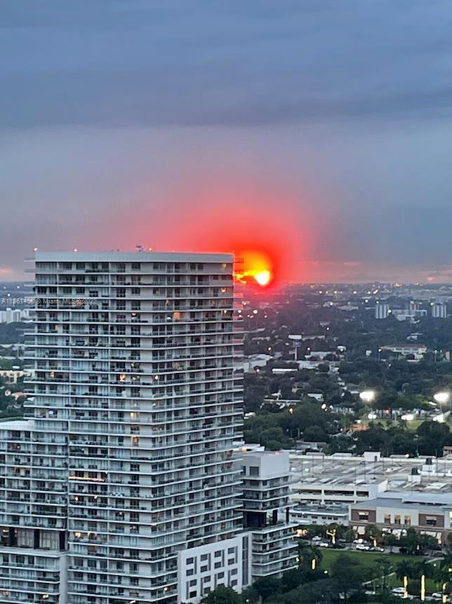 THE CLUB AT BRICKELL BAY - Residential