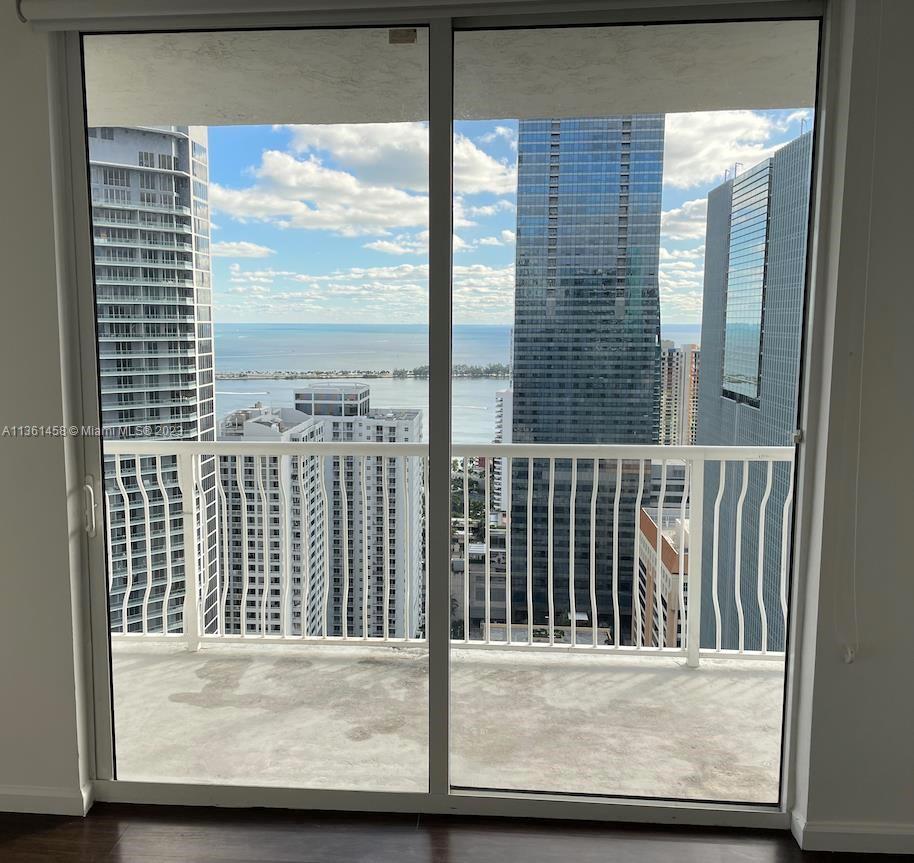 THE CLUB AT BRICKELL BAY - Residential