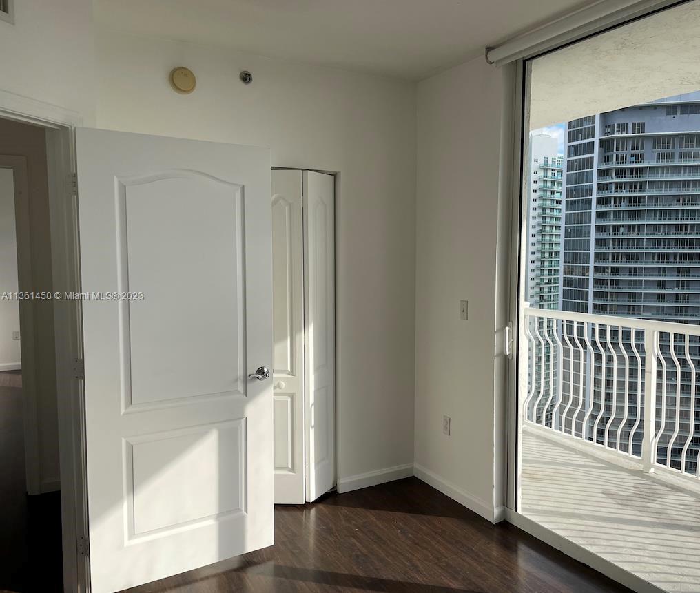 THE CLUB AT BRICKELL BAY - Residential