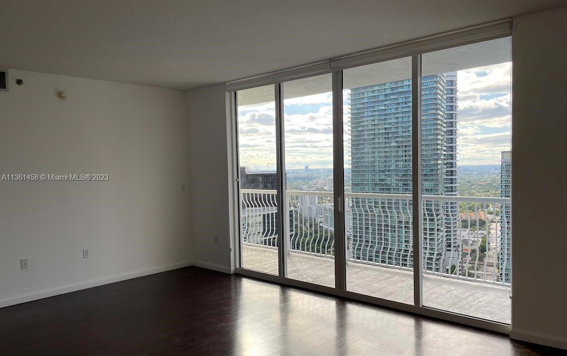 THE CLUB AT BRICKELL BAY - Residential