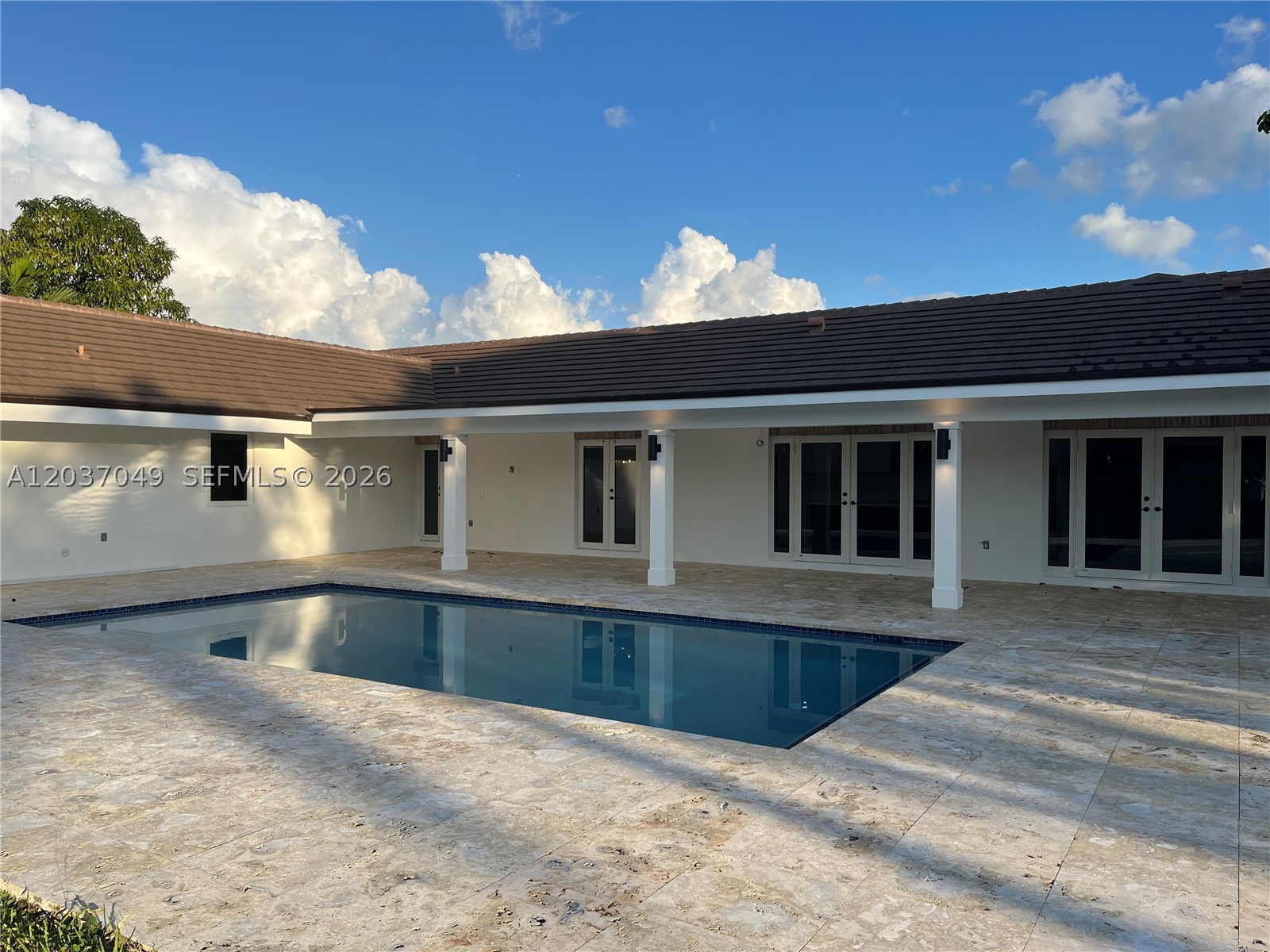 PINEGROVE ESTATES SEC 1 - Residential Lease