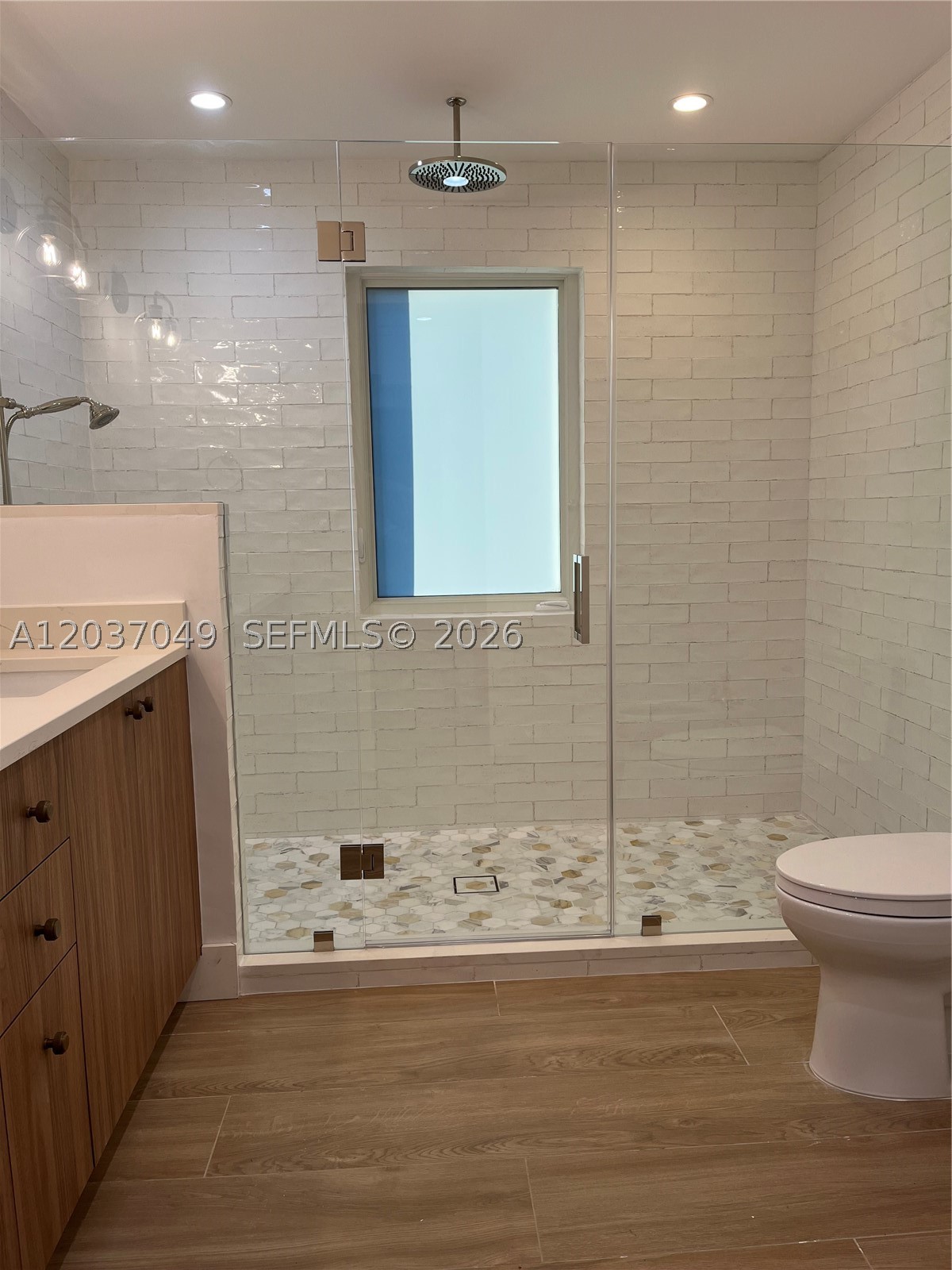 PINEGROVE ESTATES SEC 1 - Residential Lease
