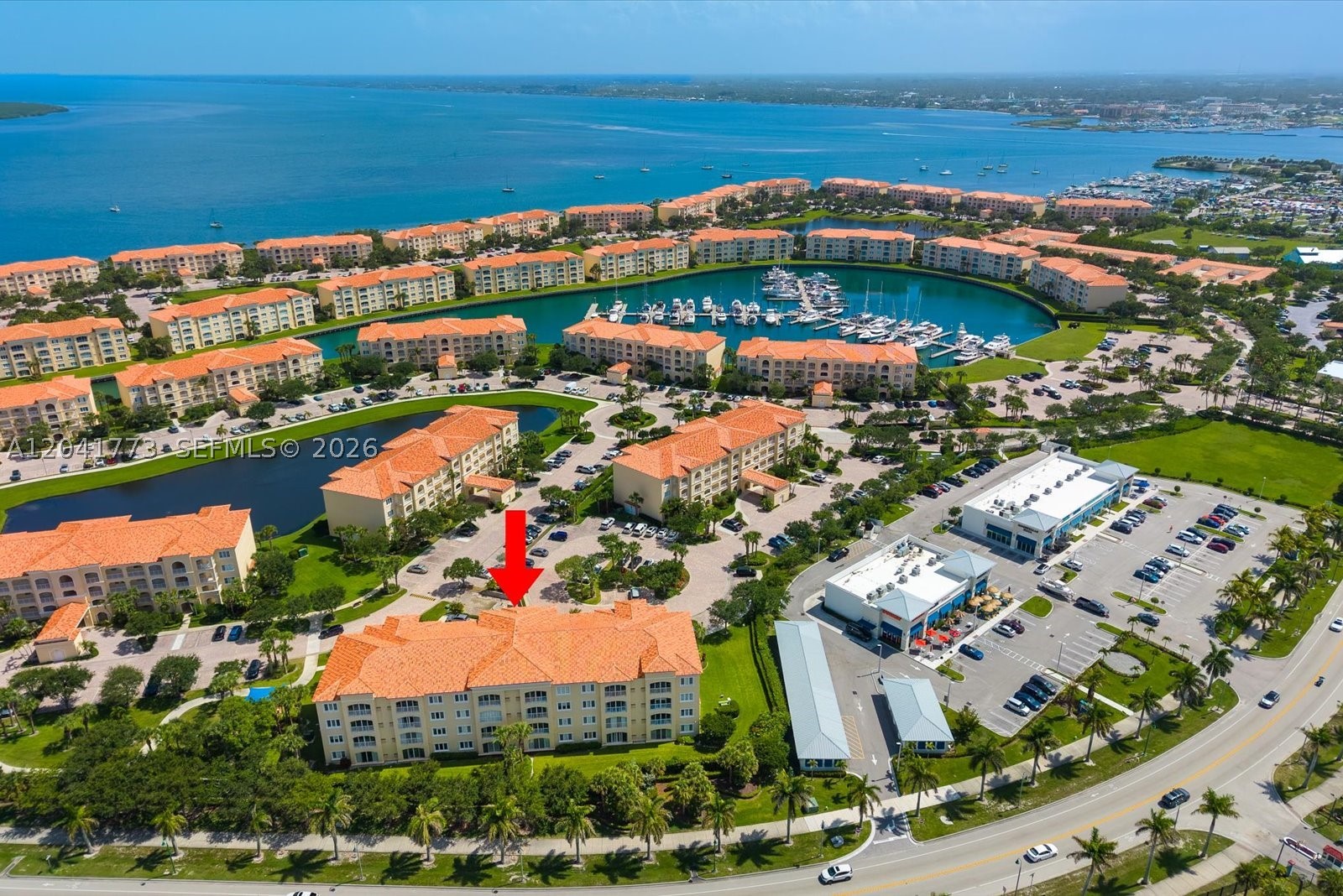 HARBOUR ISLE AT HUTCHINSO - Residential