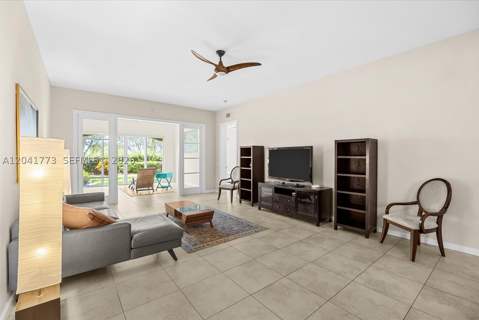 HARBOUR ISLE AT HUTCHINSO - Residential