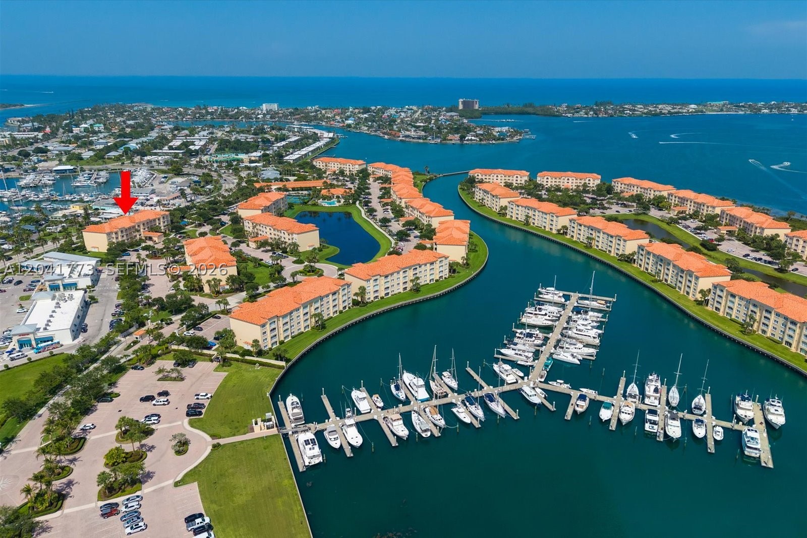 HARBOUR ISLE AT HUTCHINSO - Residential