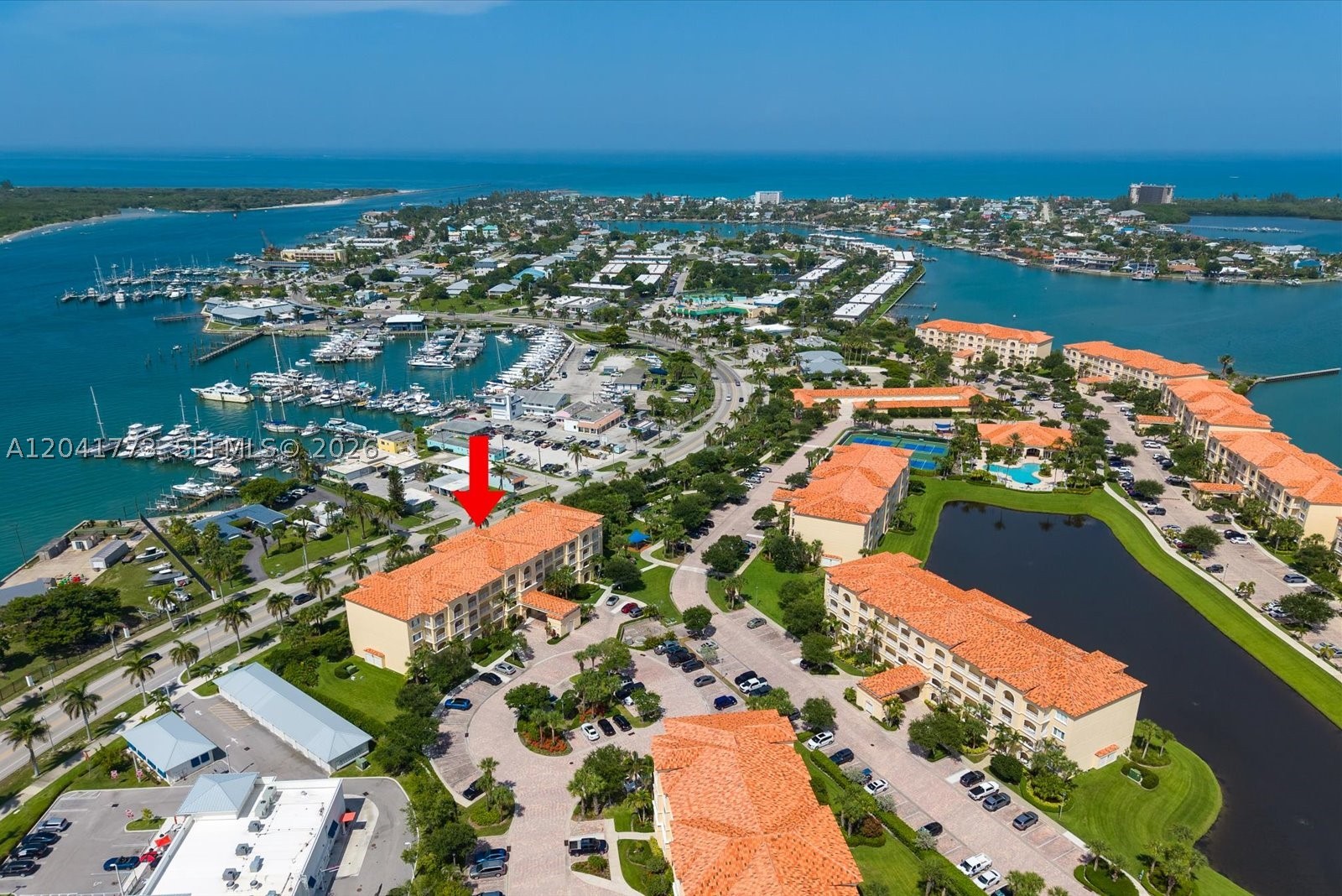 HARBOUR ISLE AT HUTCHINSO - Residential