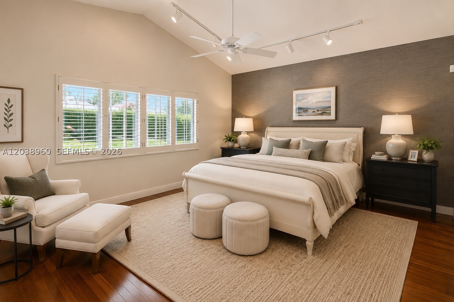 THOUSAND PINES - Residential