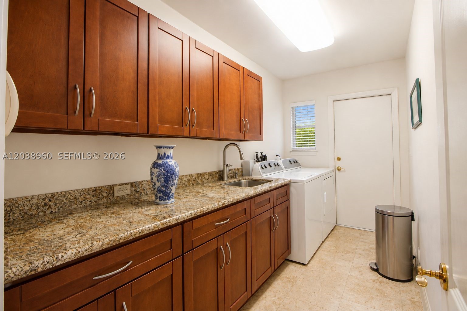 THOUSAND PINES - Residential