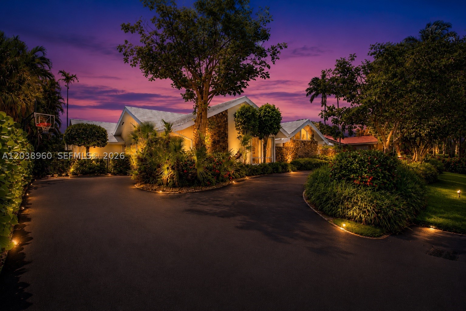 THOUSAND PINES - Residential