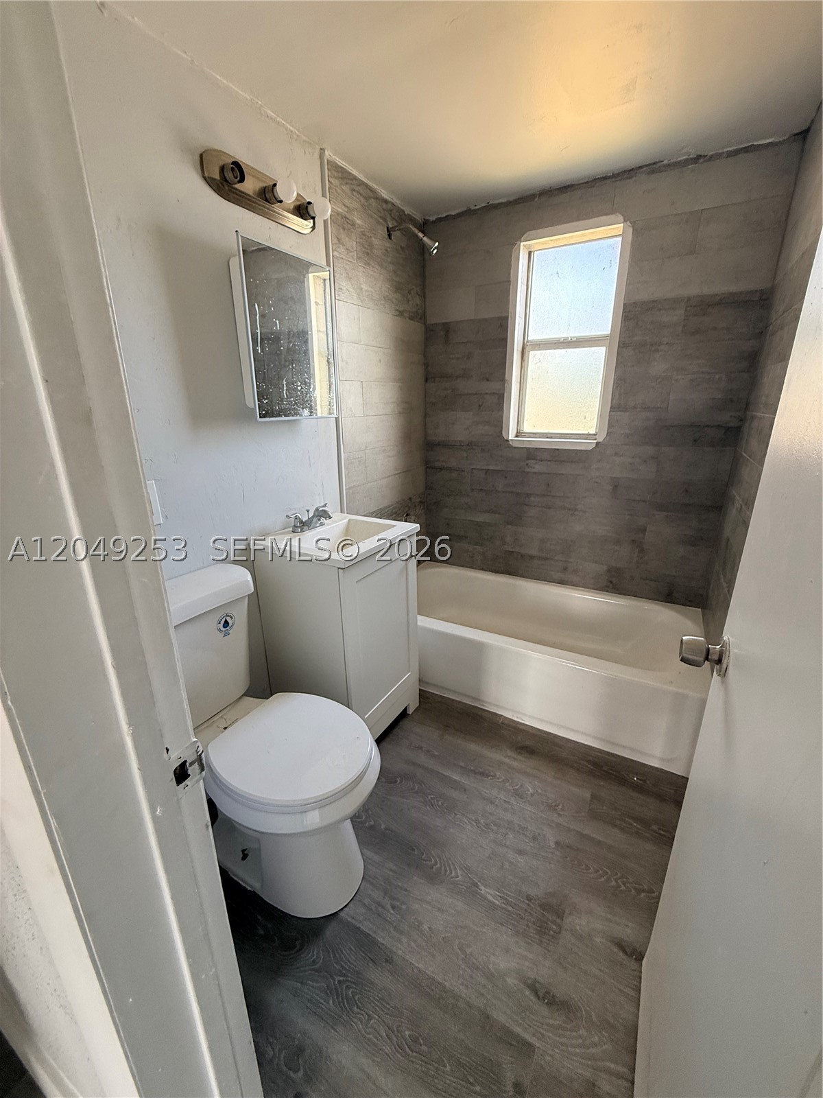 NORTH LIBERTY CITY - Residential Lease